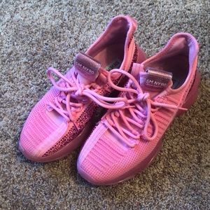 Steve Madden Pink Rhinestone Tennis Athelic Shoes Size 8